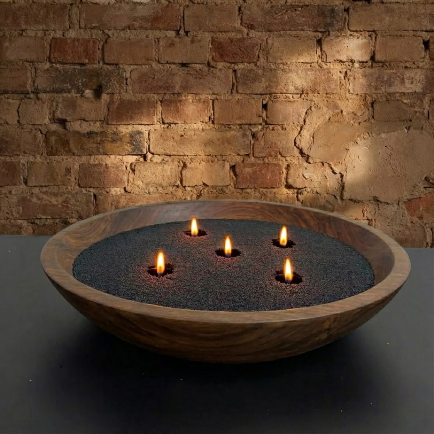 פניני שעווה בצבע שחור