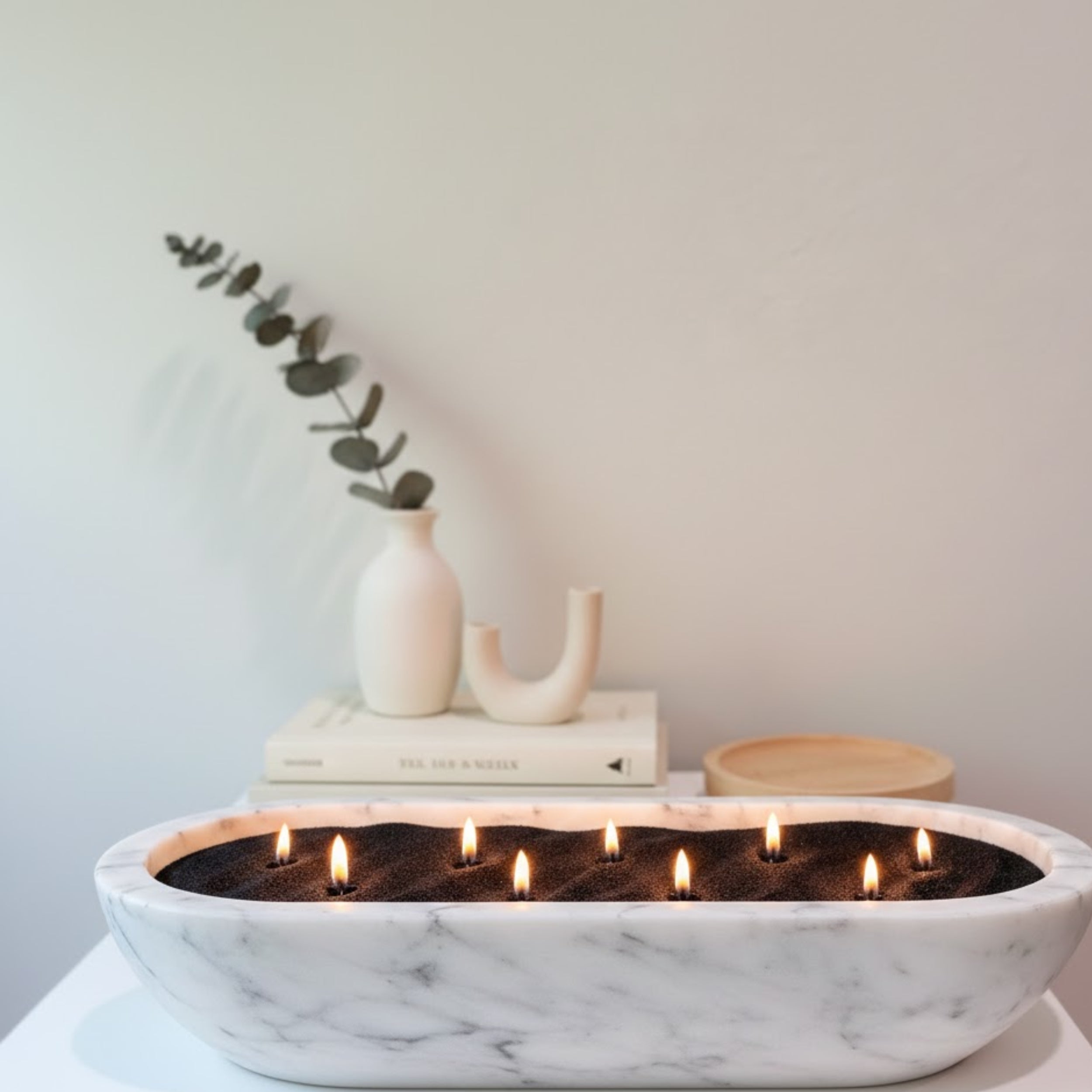 פניני שעווה בצבע שחור