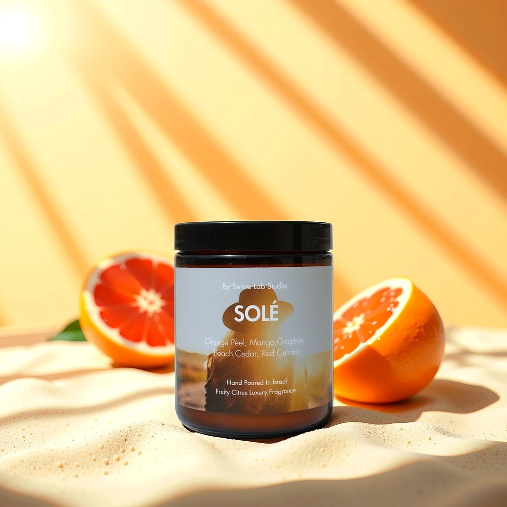SOLÉ - נר ריחני איכותי בניחוח הדרי קייצי